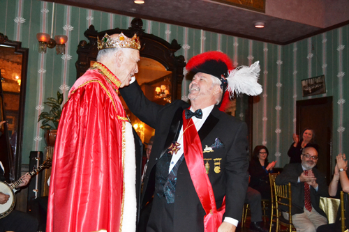 Randy Pace crowning Truett Latimer